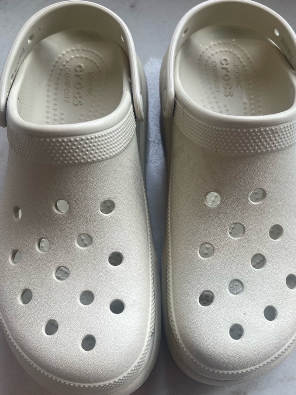 Platform Crocs - Picture 2 of 4